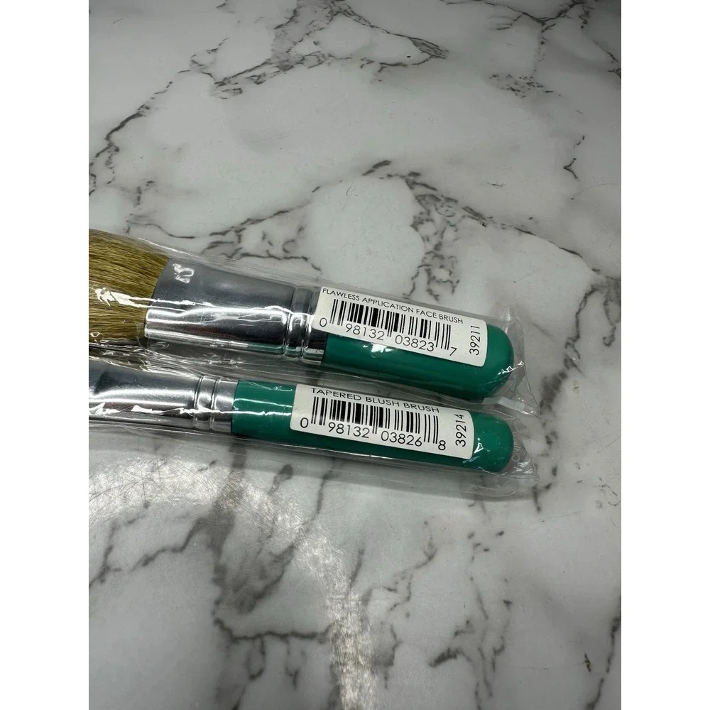 I.D. Bare Escentuals Makeup Brushes. Tapered‎ Blush/Flawless Application Face 5